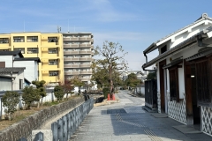 Yamatokoriyama-Castle-Outer-Moat-Road