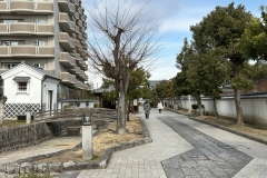 Yamatokoriyama-Castle-Outer-Moat-Road_2