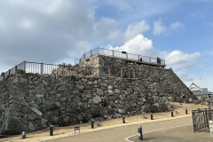 Yamatokoriyama-Castle-Remains-of-the-castle-tower